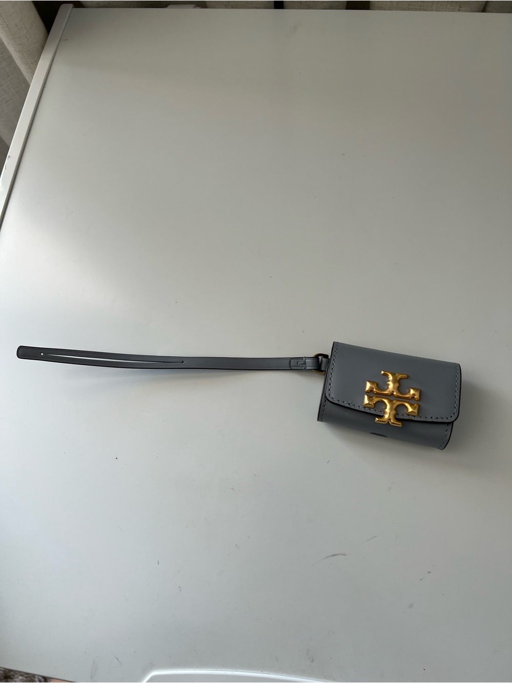 Tory burch Blue Eleanor Airpods Case - Picture 3 of 15